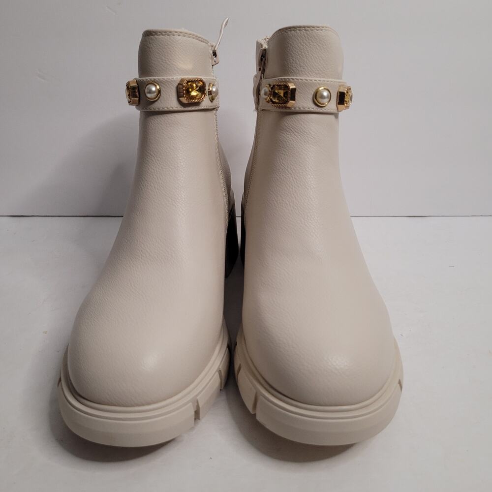 Embellished Lug Sole Chelsea Boot